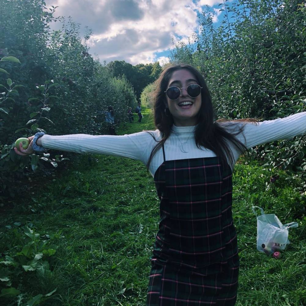 Meet your Posher, Lily
